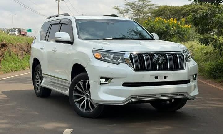 Toyota landcruiser prado 1